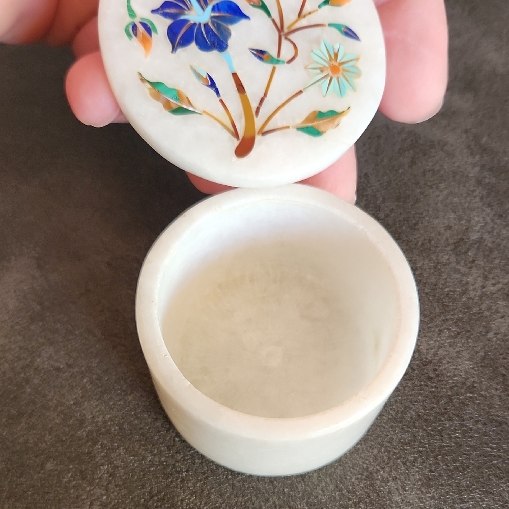 Floral Inlay Ceramic Art Piece - Picture 4 of 8
